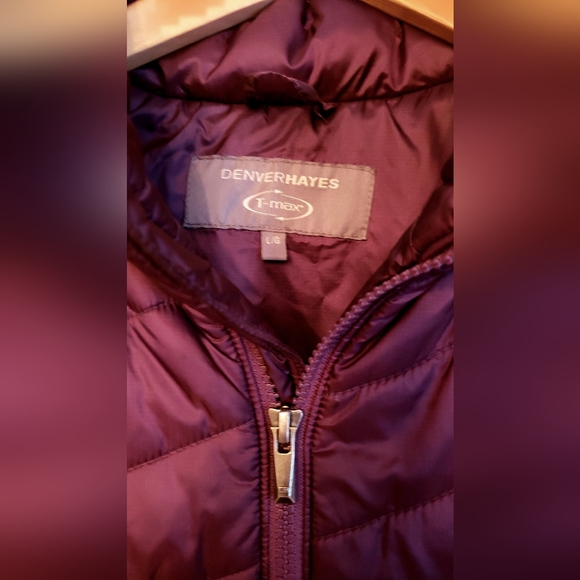 Denver Hayes Women's Puffer Vest - Picture 2 of 3